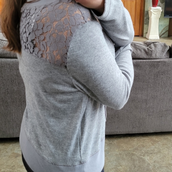 Vera Wang Cardigan Gray Princess Crystal Button Lace Back Lightweight Sweater XL - Picture 4 of 11